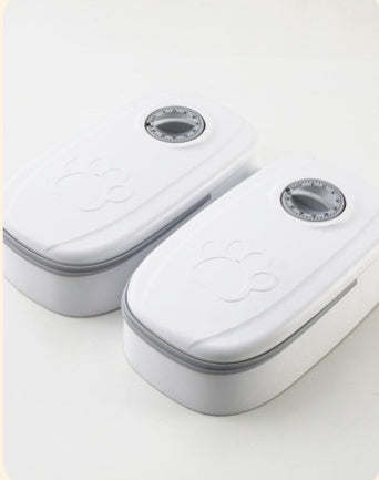 Closeup view of Double Automatic pet feeder and water dispenser for cats and dogs