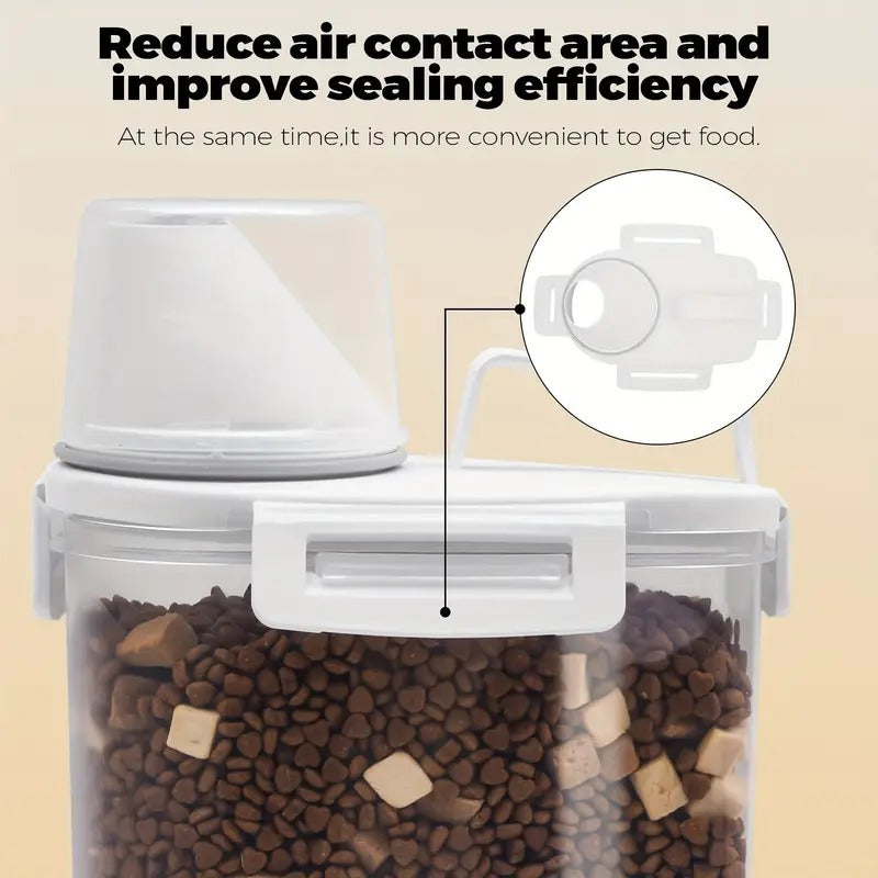 Container with pet food and text about reducing air contact area and improving sealing efficiency